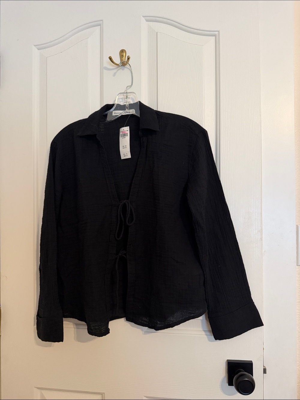 Abercrombie & Fitch Black Lightweight Buttonless Top